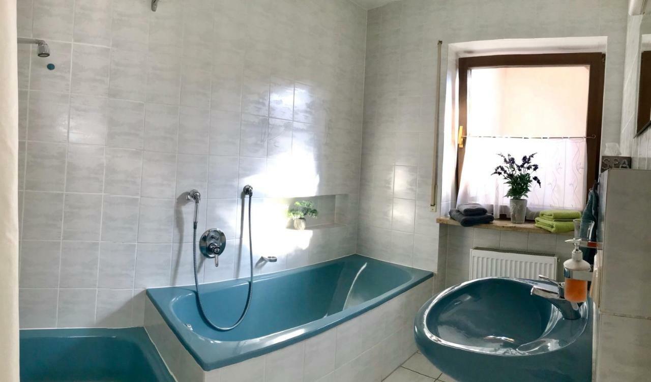 נוימרקט אין דר אוברפפלץ Apartment Am Stadtpark מראה חיצוני תמונה